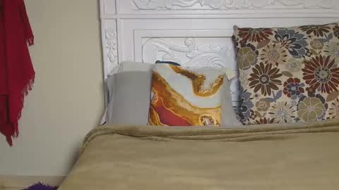 Luxee online show from March 19, 7:29 pm