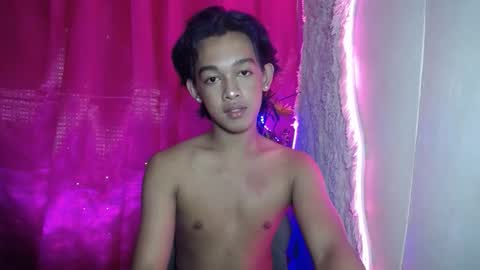 Snapshot of lunarmaxxx chatting on May 30, 7:55 pm max online show from May 30, 7:55 pm