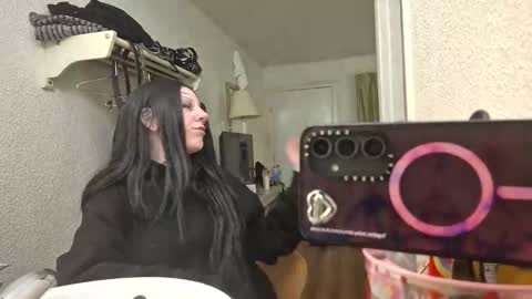 lunarpuke online show from January 19, 9:13 am