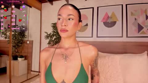 Luna Ruso  online show from February 19, 7:43 pm