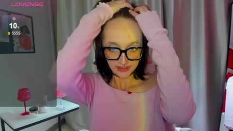 call me a pose striker  online show from May 31, 3:36 am