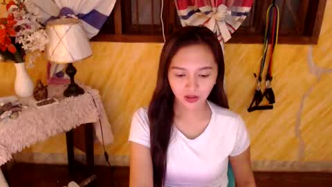 lunawinks_ online show from March 28, 5:01 pm