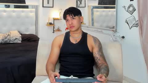 Snapshot of lunay_xtreemboy chatting on October 31, 2:56 am Lunay online show from October 31, 2:56 am