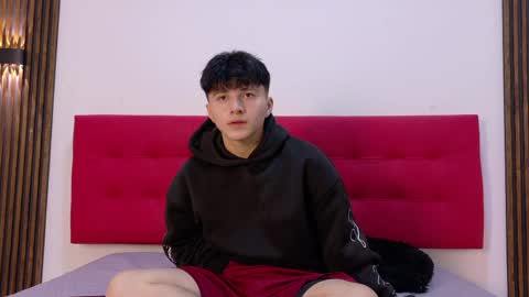 Snapshot of lunaydream chatting on May 6, 11:15 am lunaydream online show from May 6, 11:15 am