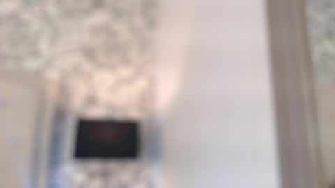 Luna and Kian online show from April 11, 7:45 am