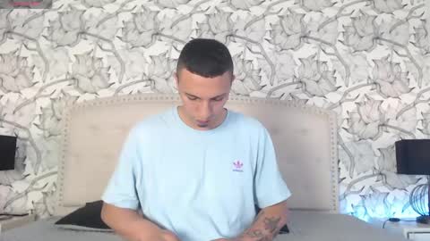 Luna and Kian online show from April 19, 3:28 am