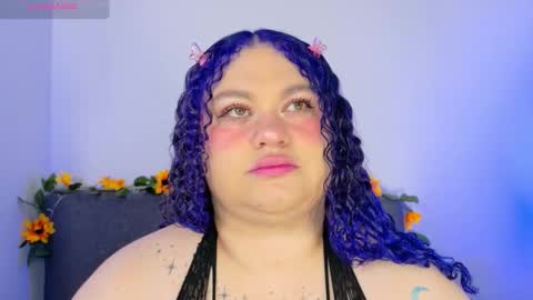 L U N I T A  online show from March 25, 3:45 am