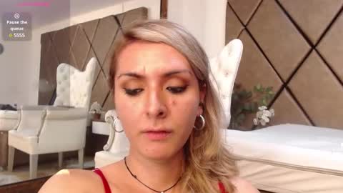 lunitadiva online show from February 3, 12:25 pm