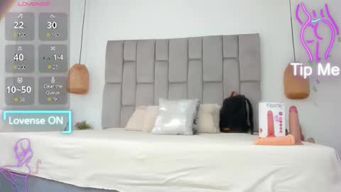 lunitadiva online show from October 5, 4:27 pm