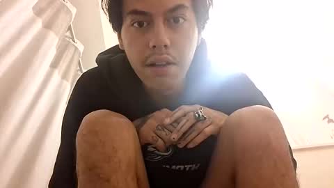 Snapshot of lunn10mcl chatting on November 13, 2:38 pm lunn10mcl online show from November 13, 2:38 pm