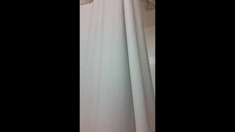 Snapshot of lunn10mcl chatting on December 19, 6:26 pm lunn10mcl online show from December 19, 6:26 pm