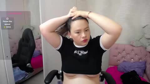 Snapshot of lunnadoll chatting on September 11, 3:06 am Katty what ever do you want on my pv is for extra tokens minimi 250 tks ty u for understand online show from September 11, 3:06 am