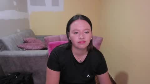 Snapshot of lunnadoll chatting on April 28, 3:11 am Katty what ever do you want on my pv is for extra tokens minimi 250 tks ty u for understand online show from April 28, 3:11 am