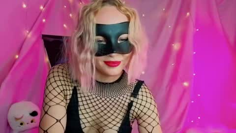 My name Lun online show from March 20, 3:50 pm