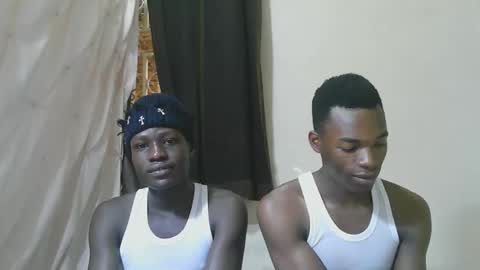 luoislove online show from November 28, 5:54 am