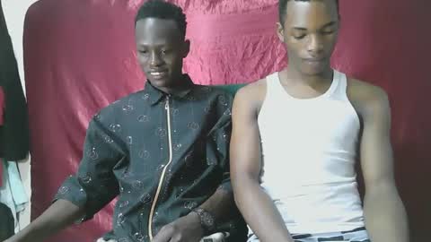 luoislove online show from March 26, 7:25 am