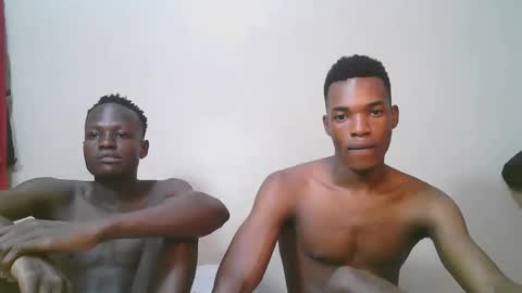 luoislove online show from April 8, 8:31 pm