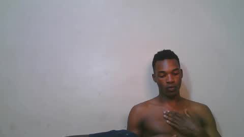 luoislove online show from April 14, 5:35 am