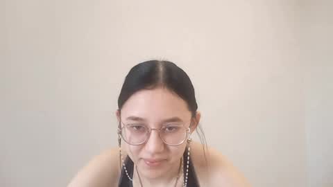 Roxie online show from April 7, 2:50 pm