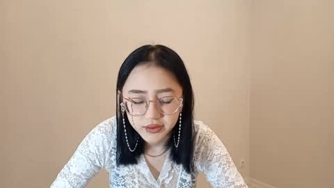 Roxie online show from April 12, 2:11 pm