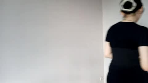 Roxie online show from April 16, 1:01 pm