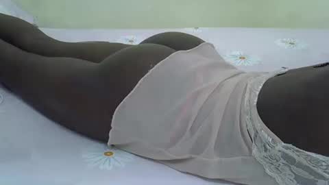 Snapshot of lupitah_ chatting on December 31, 12:15 pm sweet girl online show from December 31, 12:15 pm