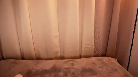 Snapshot of lust_timexxx chatting on December 14, 2:17 am Gabrielle Lexa online show from December 14, 2:17 am