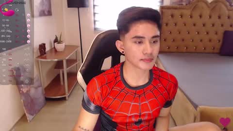 Snapshot of lustdesirex19 chatting on January 25, 5:40 am David online show from January 25, 5:40 am