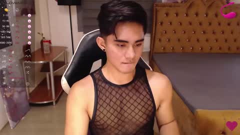 Snapshot of lustdesirex19 chatting on February 25, 4:57 am David online show from February 25, 4:57 am