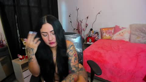 Snapshot of lustful__babe chatting on December 12, 11:29 am lustful__babe online show from December 12, 11:29 am