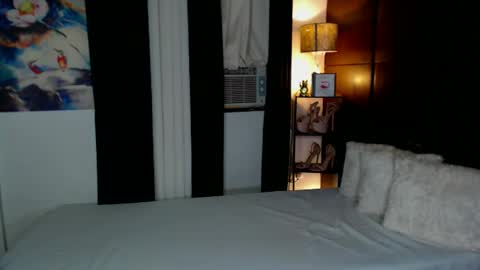 Snapshot of lustfulltrans chatting on December 16, 6:21 am AdriannaFowks online show from December 16, 6:21 am