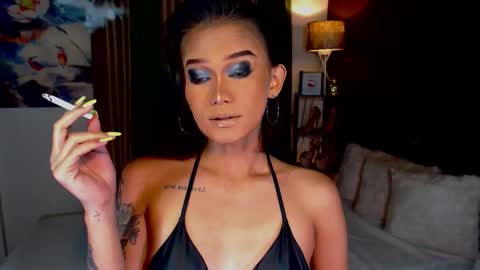 Snapshot of lustfulltrans chatting on January 14, 3:22 am AdriannaFowks online show from January 14, 3:22 am