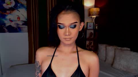 Snapshot of lustfulltrans chatting on January 23, 4:09 am AdriannaFowks online show from January 23, 4:09 am