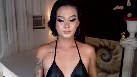 AdriannaFowks online show from March 6, 6:04 pm