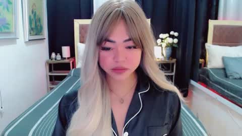 Snapshot of lustfuloffendertrina chatting on January 13, 7:21 am Trina online show from January 13, 7:21 am