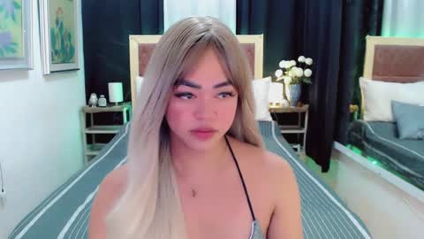 Snapshot of lustfuloffendertrina chatting on January 13, 5:02 pm Trina online show from January 13, 5:02 pm