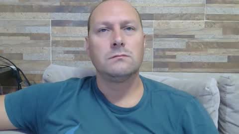 lustonfan online show from April 7, 12:49 pm