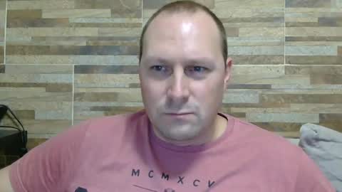 Snapshot of lustonfan chatting on August 1, 8:08 pm lustonfan online show from August 1, 8:08 pm