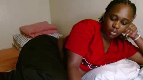 Snapshot of lustrouschoco chatting on February 27, 6:08 pm lustrous-choco online show from February 27, 6:08 pm