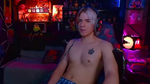 lustymatt online show from October 29, 3:42 am