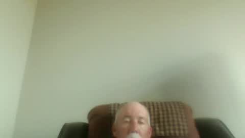 luv269er online show from December 19, 7:21 pm