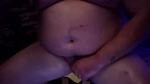 Snapshot of luv2fuk89 chatting on July 27, 5:42 pm jayred231413 online show from July 27, 5:42 pm
