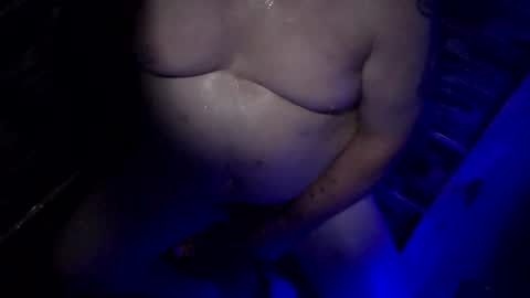 Snapshot of luv2fuk89 chatting on July 30, 2:38 pm jayred231413 online show from July 30, 2:38 pm