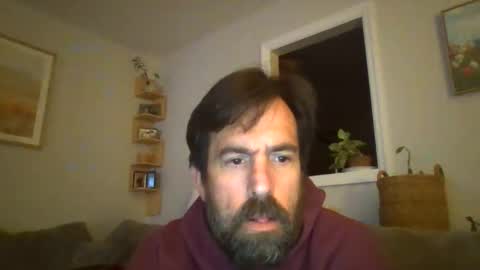 Luv2likslit online show from March 25, 9:04 am