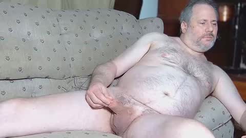 Snapshot of luv2show7527 chatting on February 22, 4:18 am luv2show7527 online show from February 22, 4:18 am