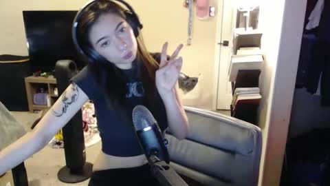 luvrxstarx online show from January 16, 3:32 am