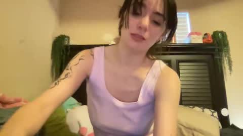 luvrxstarx online show from April 10, 12:05 am