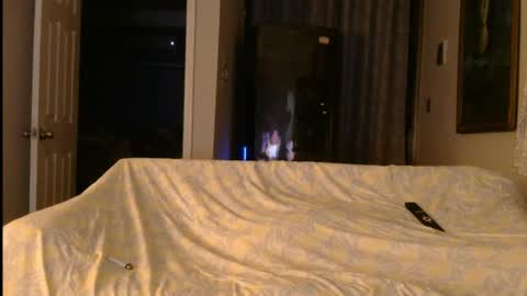 Snapshot of luvthecam2 chatting on July 14, 2:05 am M Jordan online show from July 14, 2:05 am