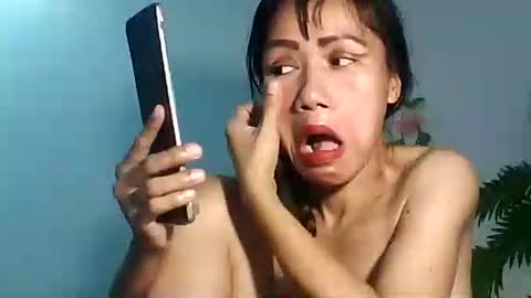 Snapshot of luvu4everxxx chatting on October 1, 5:08 pm Bee Bee online show from October 1, 5:08 pm