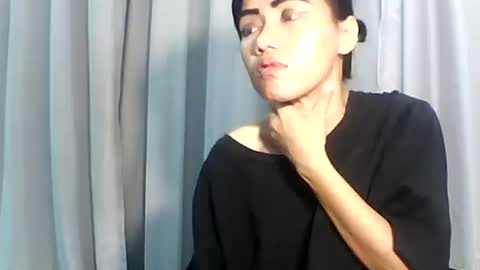 Bee Bee online show from January 6, 6:22 pm